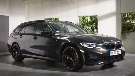 Operating the windscreen wipers without AUTO button on the lever – BMW How-To thumbnail